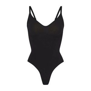 SKIMS NWT - SEAMLESS SCULPT THONG BODYSUIT - ONYX / M